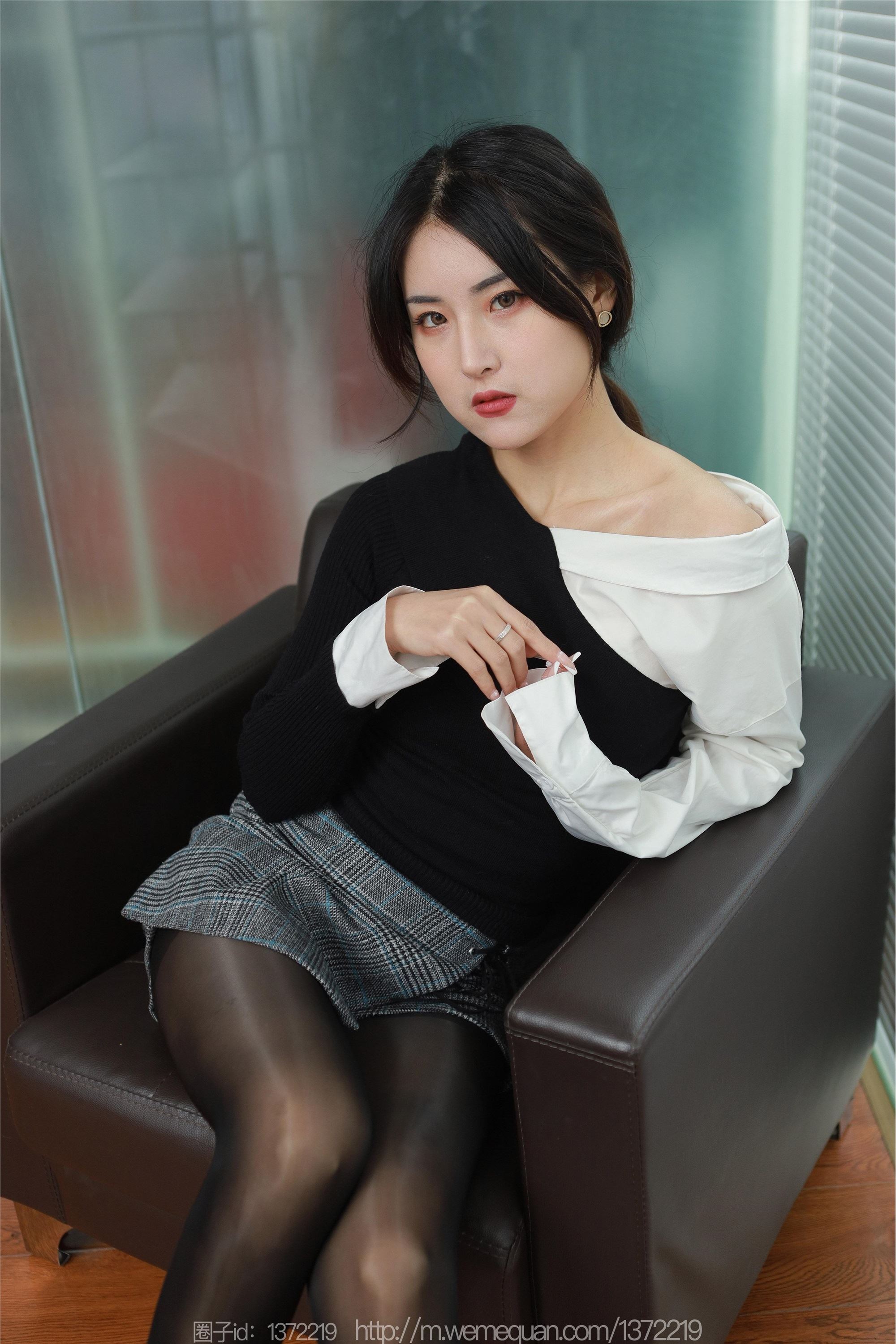 IESS异思趣向  2023.01.27 丝享家 1342 小宝《油亮高跟》